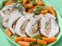 Рулет мясной с овощами
