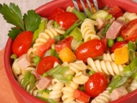 Яркая компания