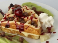 Вафельный десерт