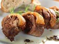 Гусиные рулеты с беконом