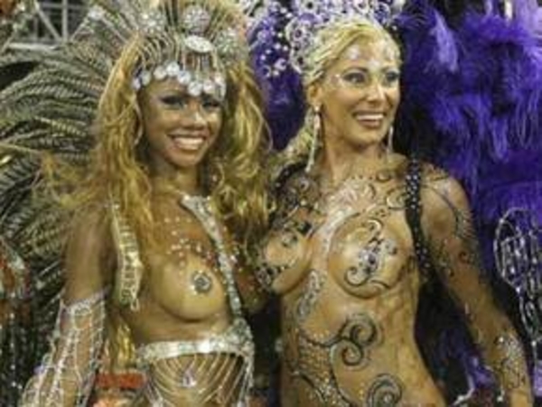 Бразилия танцует самбу!