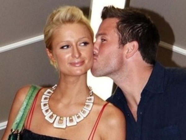 Ура, мужчине, который выдержит Пэрис!