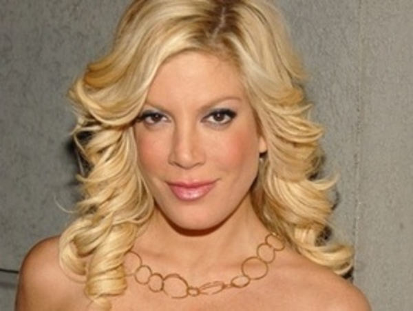 Тори Спеллинг возвращается в "90210"