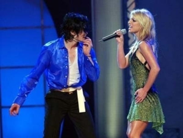 Бритни споет с Майклом Джексоном?