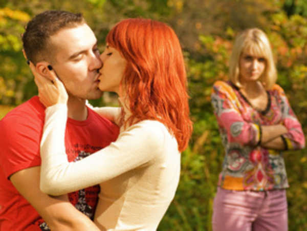 10 признаков мужской измены