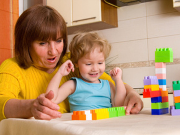 Почему женщины живут дольше мужчин