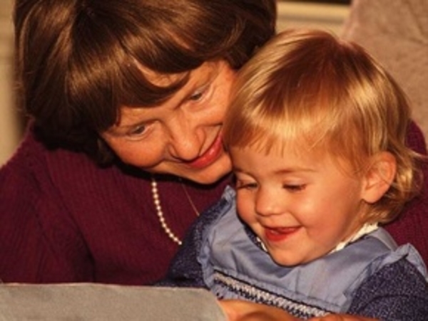 Общение с бабушками детям только на пользу