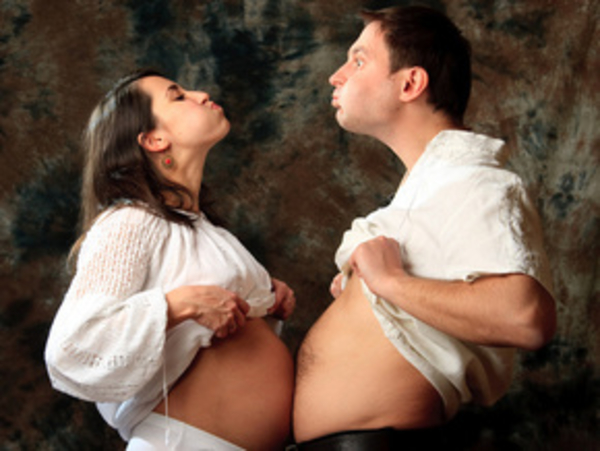 Во время беременности отцы набирают вес