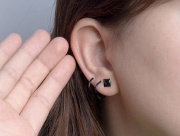 На выбор партнера влияет… ушная сера