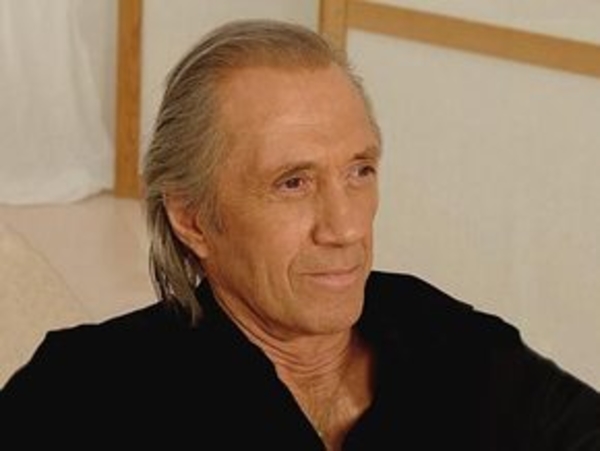 Звезды собрались на похороны Дэвида Каррадайна