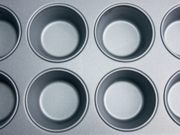 Готовим форму для выпечки