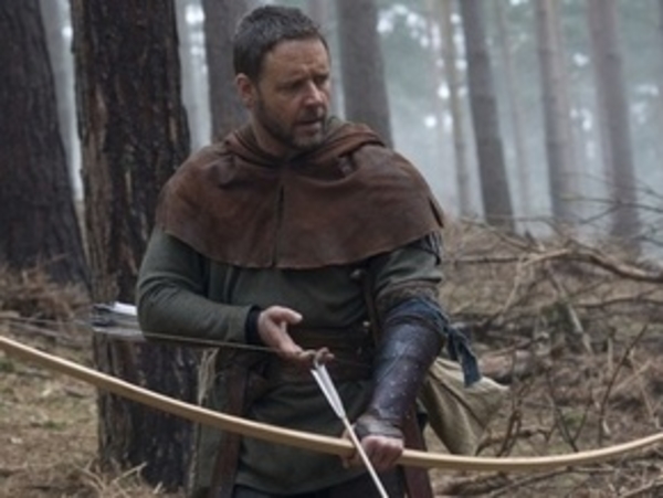 Рассел Кроу дал сотруднице денег на машину