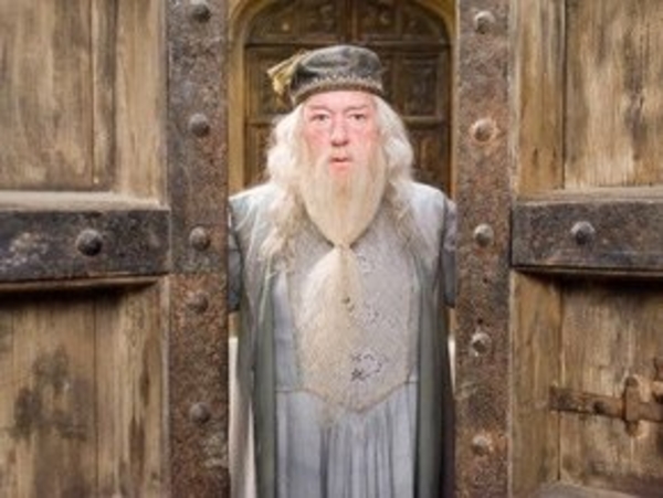 Исполнитель роли Дамблдора никогда не читал Гарри Поттера