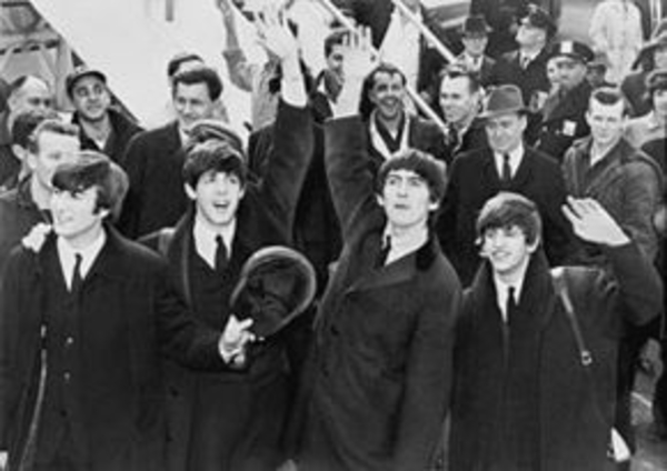 Переизданные альбомы The Beatles установили рекорды продаж