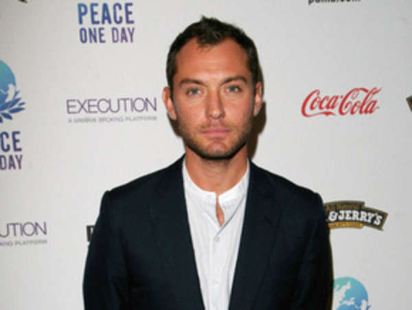 У Джуда Лоу родилась внебрачная дочь