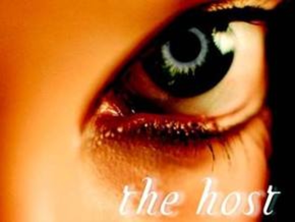 В Голливуде экранизируют первый "взрослый" роман Стефани Майер