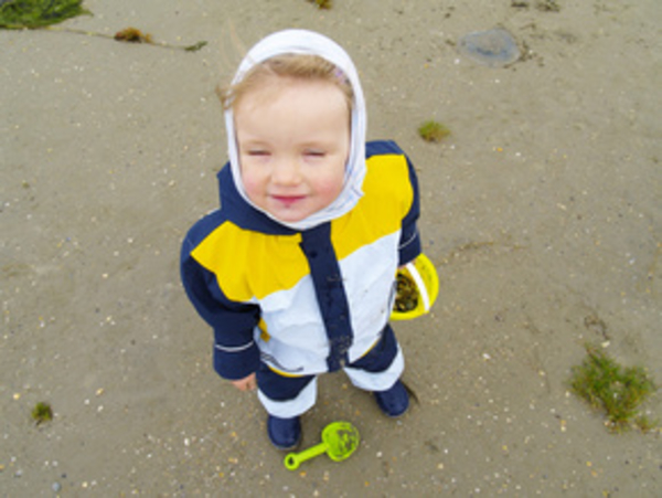 Опасности детской площадки