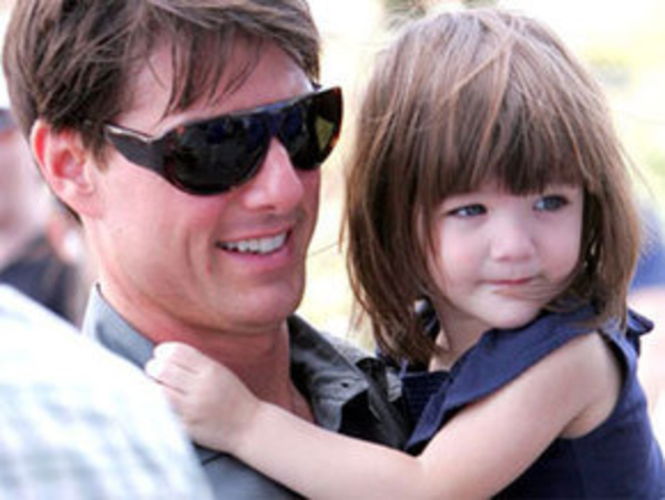 Кэти Холмс отдаст дочь в католическую школу вопреки воле Тома Круза