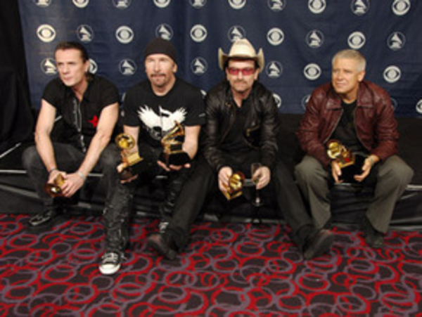 U2 покажут свой концерт на YouTube