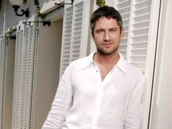 Джерард Батлер снова наденет сандалии