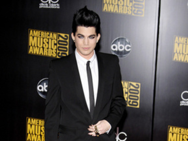 Вызывающее выступление Адама Ламберта