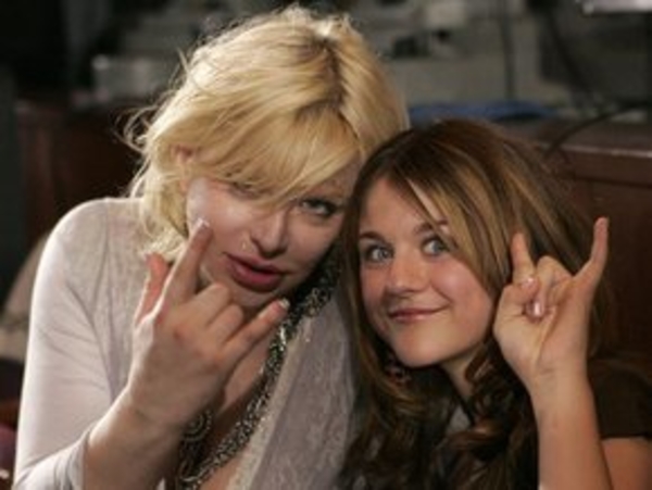 Кортни Лав лишили дочери