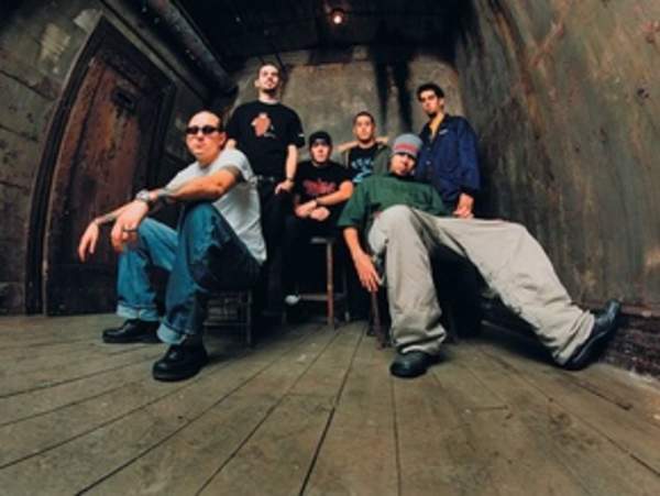 Сын Медведева приучил отца слушать Linkin Park