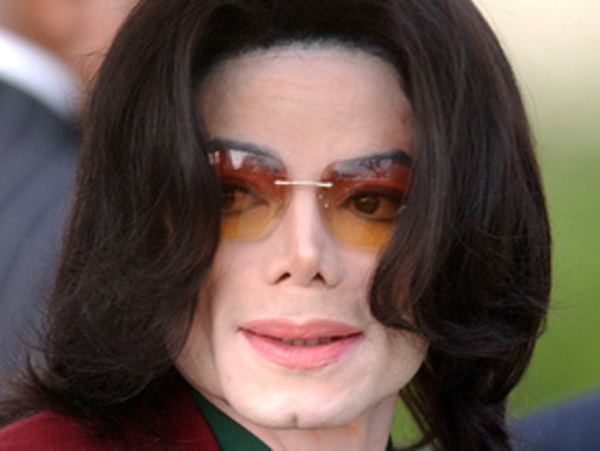 Врачу Майкла Джексона предъявят обвинения в убийстве