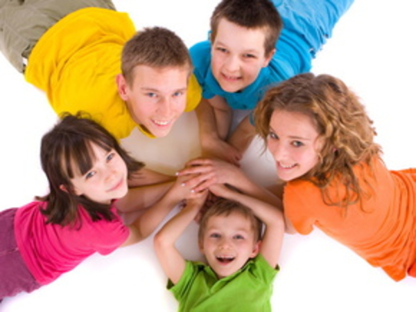 Детская дружба и проблемы в общении со сверстниками