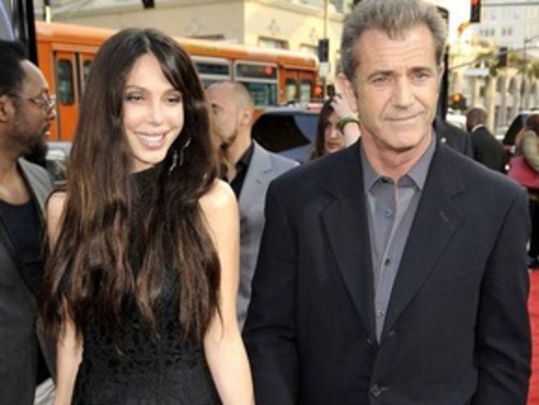 Оксана Григорьева отучила Мела Гибсона пить и курить