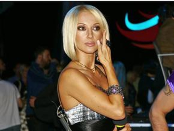 Телеведущая Лера Кудрявцева попала в ДТП