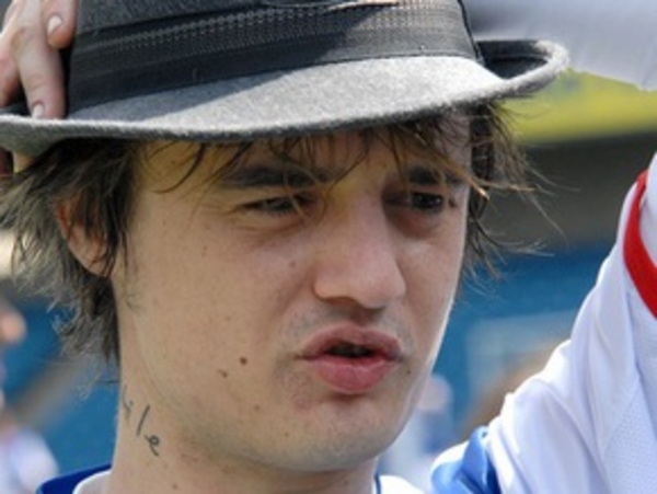 Пьяный Пит Догерти в футболке бегал по московскому снегу