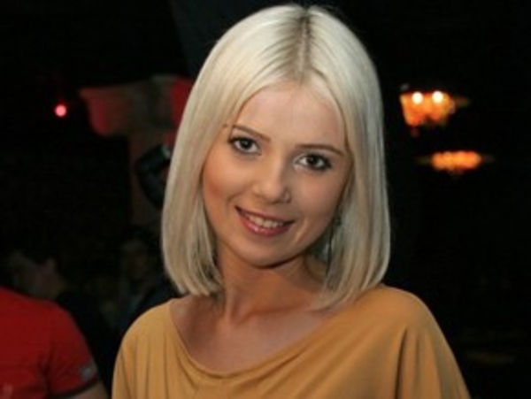 Мика Ньютон отсудила у Фалесы свое имя