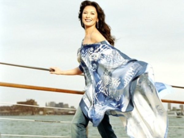 Защитники животных назвали самых дурно одетых звезд