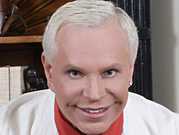 Борис Моисеев показал публике свою невесту