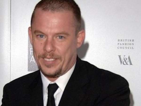 Александр Маккуин оставил перед смертью записку