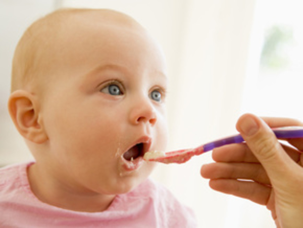 Знакомим малыша с рыбой