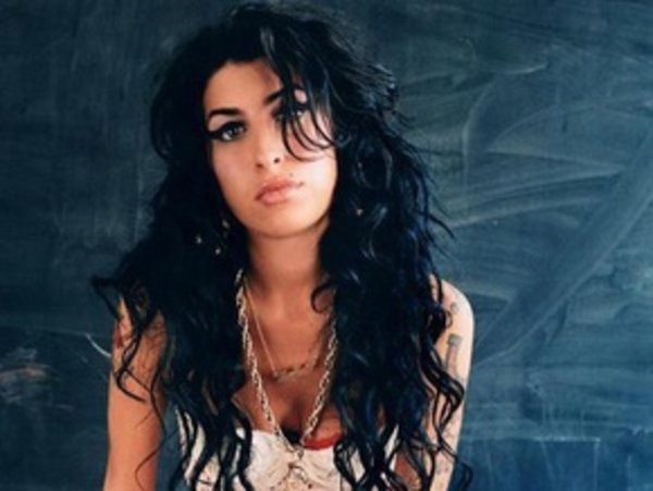 Певица Эми Уайнхаус выходит замуж за экс-мужа