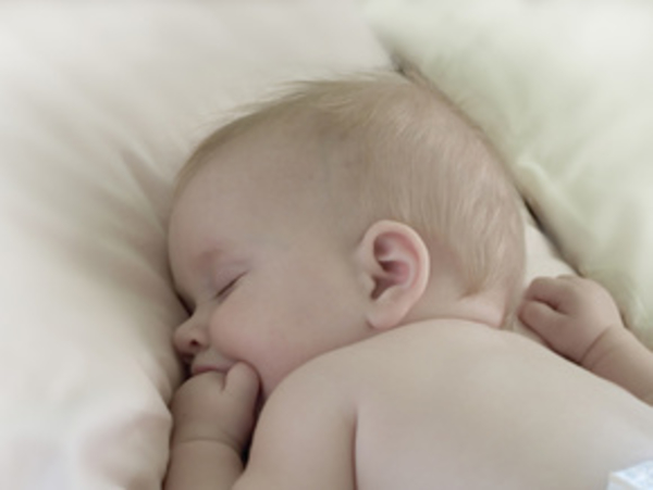 Пальчики в ротике