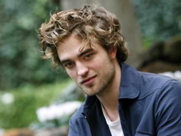 Роберт Паттинсон сыграет Джеймса Бонда