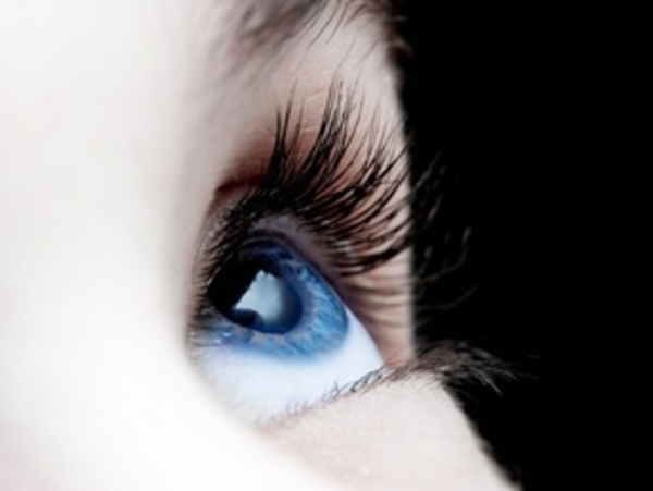 Заболели гриппом? Не пользуйтесь контактными линзами!