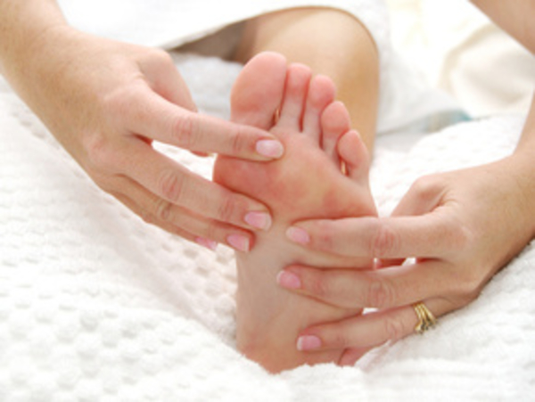 Как защекотать до оргазма