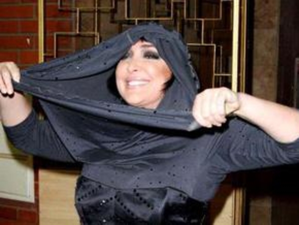 На «Звуковой дорожке» Лолита задрала платье до ушей