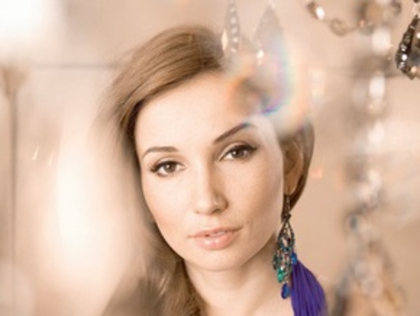 Анфиса Чехова стала заложницей вулкана