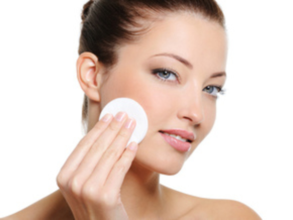 Правила снятия макияжа