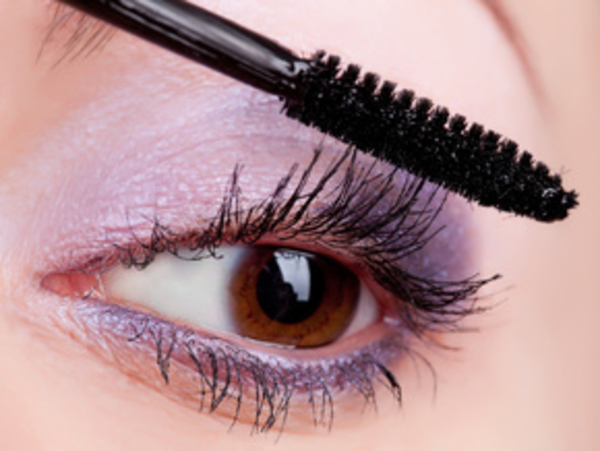 В британских магазинах H&M появилась мужская тушь для ресниц