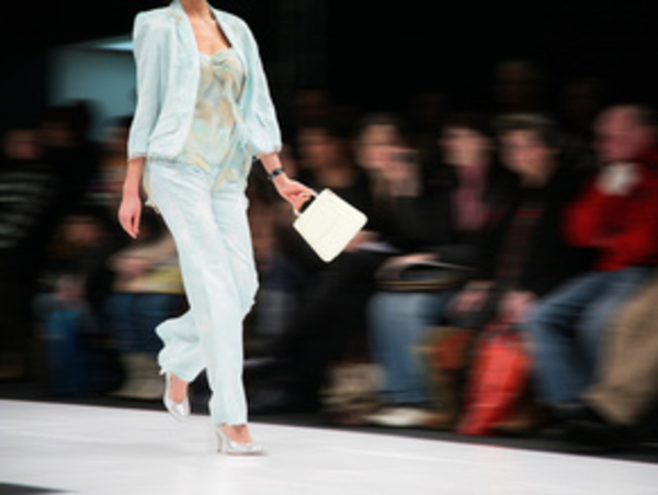 Дефилируй, как модель