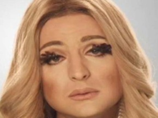 Бадоев превратил Зеленского в Тину Кароль