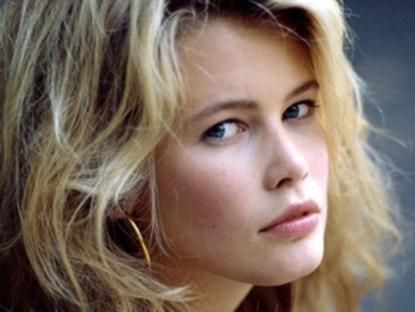 Клаудиа Шиффер последовала примеру Деми Мур