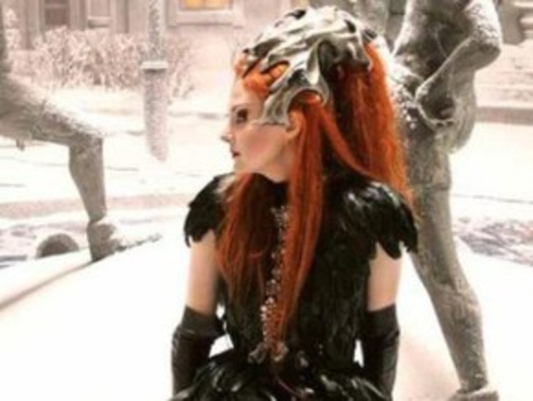 Рената Литвинова примерила на себя образ ведьмы